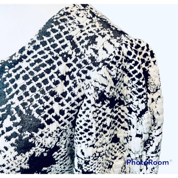 RD Style White and Black Dress/Top - Picture 8 of 11